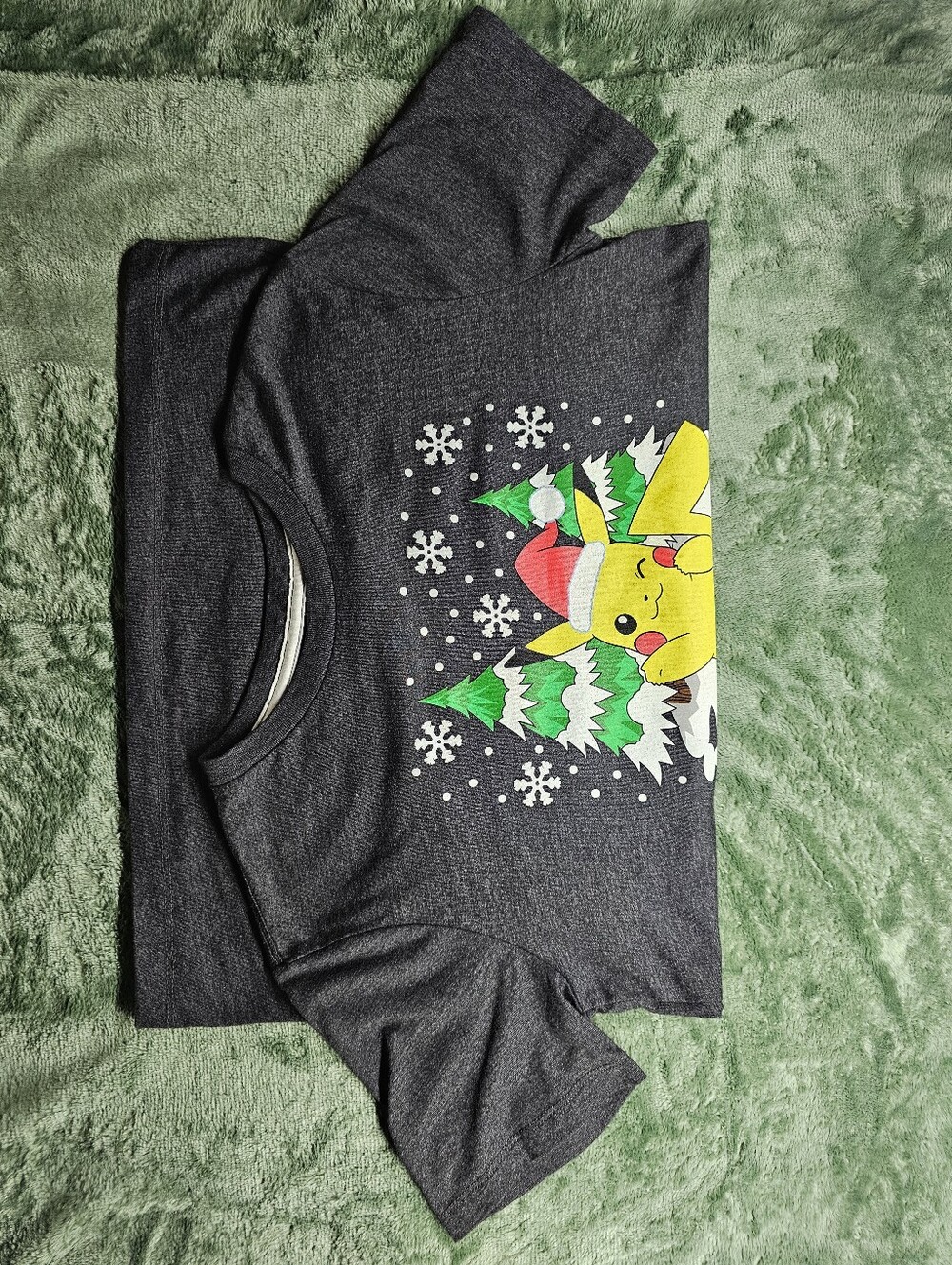 Pikachu Pokemon Holiday Graphic Tee - Youth Size XL 14/16 or Ladies Small - Picture 3 of 7